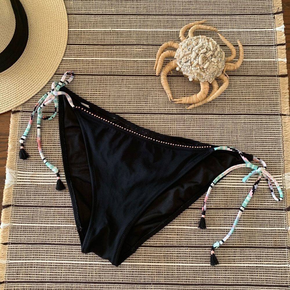 Fun in the sun bikini! - Picture 2 of 8